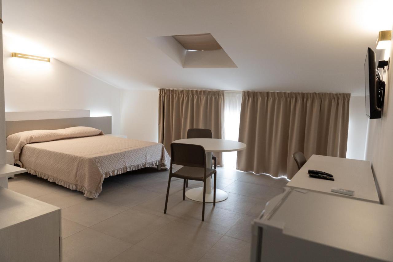 Il Colle Hotel Ferentino Buitenkant foto